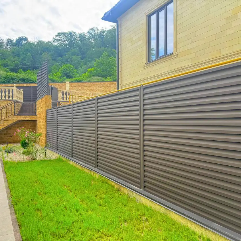 Фото 3 забор Реснички 8019 МАТТЕ Темный Шоколад матовый